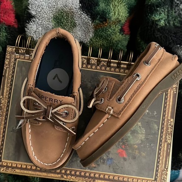 SOLD❌Sperry Kids Moccasins - Picture 2 of 3